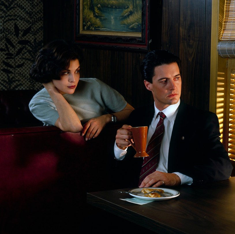 Sherilyn Fenn and Kyle MacLachlan in the series "Twin Peaks" / ABC Photo Archives / Contributor / Getty Images