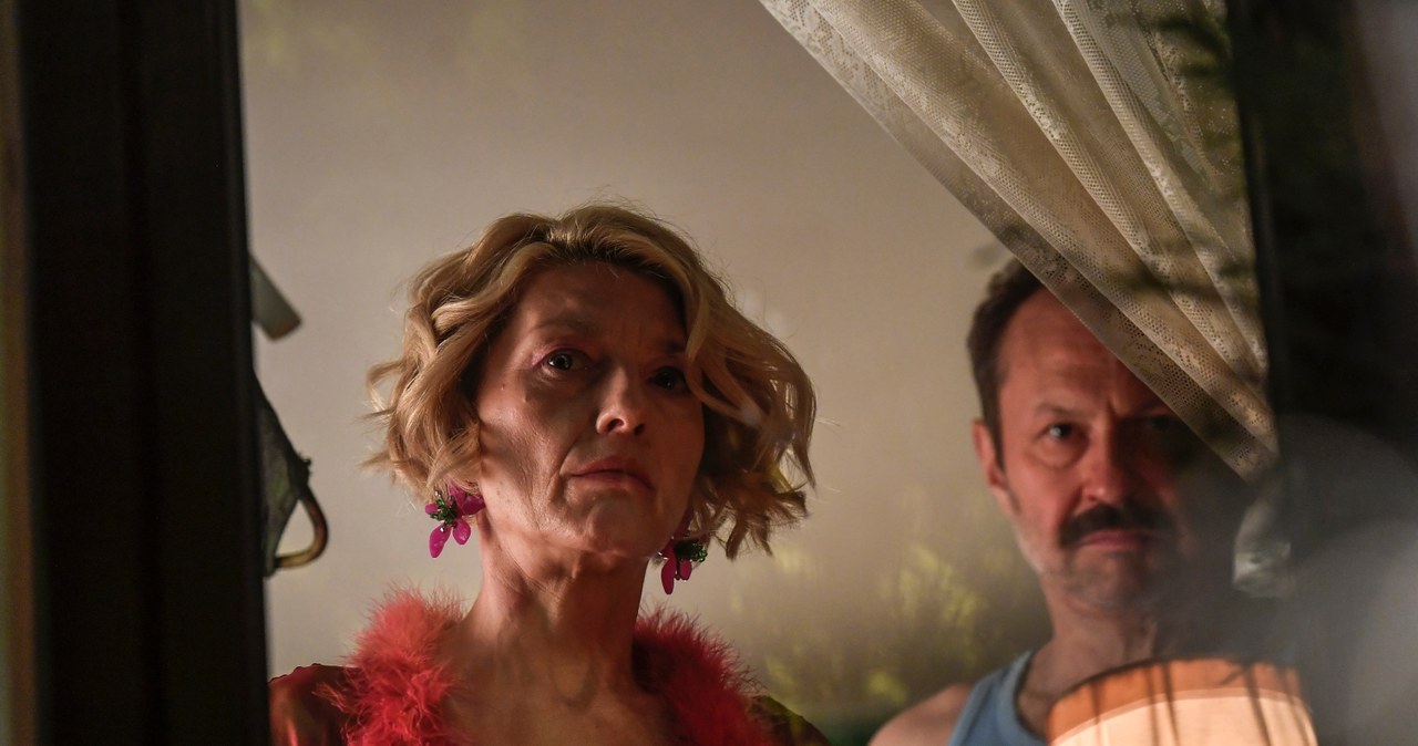 Edyta Olszówka and Andrzej Konopka on the set of the film "LARP" /AKPA